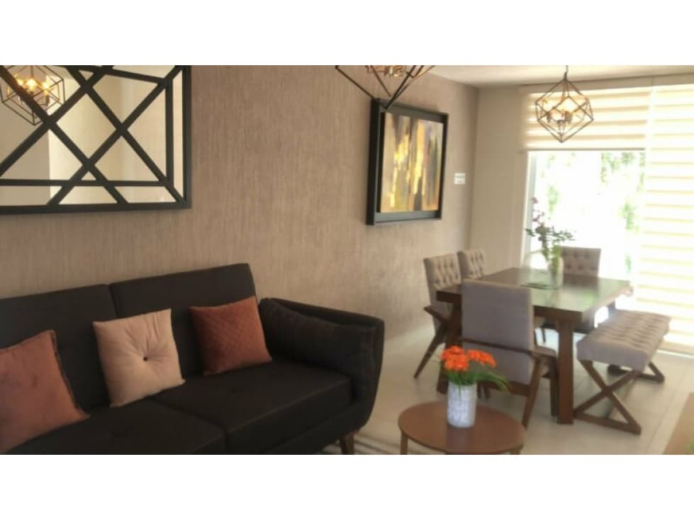 CASA EN VENTA EN CORREGIDORA — foto 2
