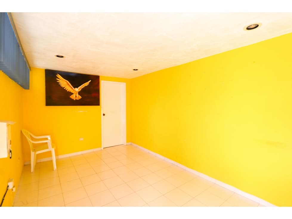 Campestre Sobre Avenida Casa En Venta En Esquina — foto 5