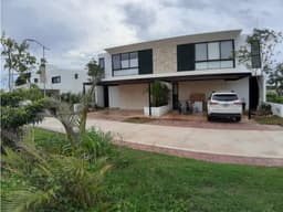 Privada Altozano Casa Residencial Con Acabados De Lujo En Venta