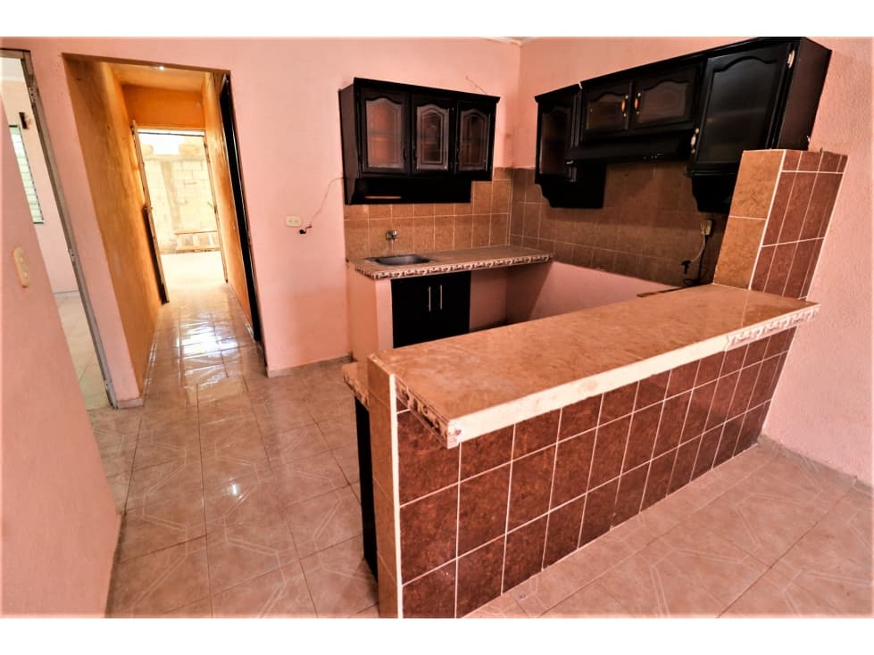 Caucel Casa en Esquina de 3 habitaciones — foto 2