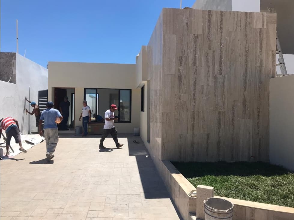 Chichi Suarez Espectacular Casa en Venta Las Acacias — foto 3