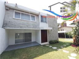CASA EN RENTA PARA OFICINAS EN BELLAVISTA, CUERNAVACA, MORELOS.