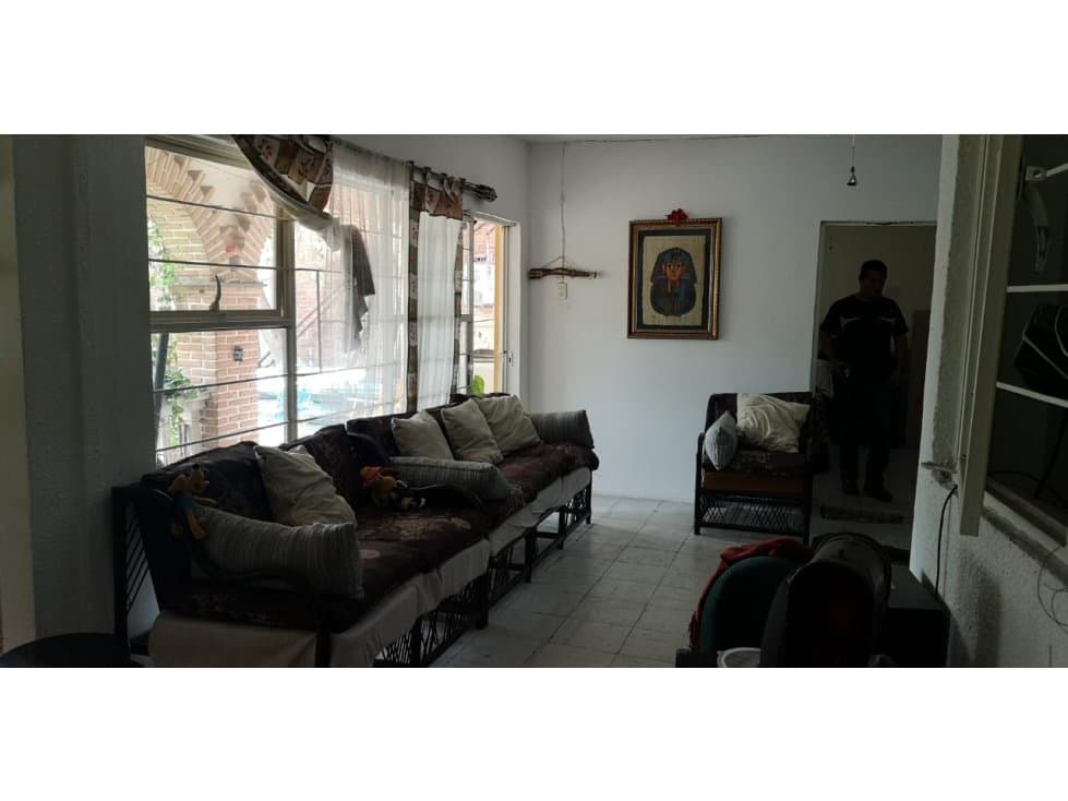 CASA EN COLONIA ANTONIO BARONA — foto 2