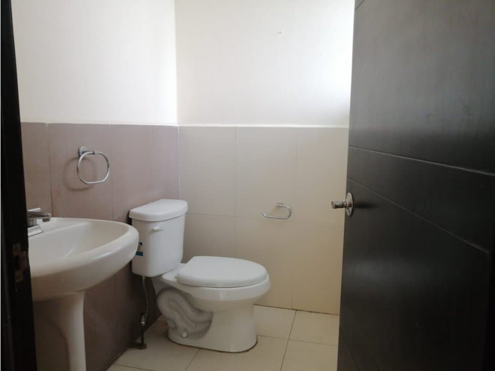 Se Renta Casa en Fracc. Rincon del Bosque — foto 4