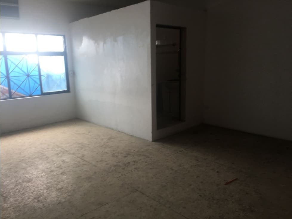SE RENTA PARA OFICINA O NEGOCIO — foto 2