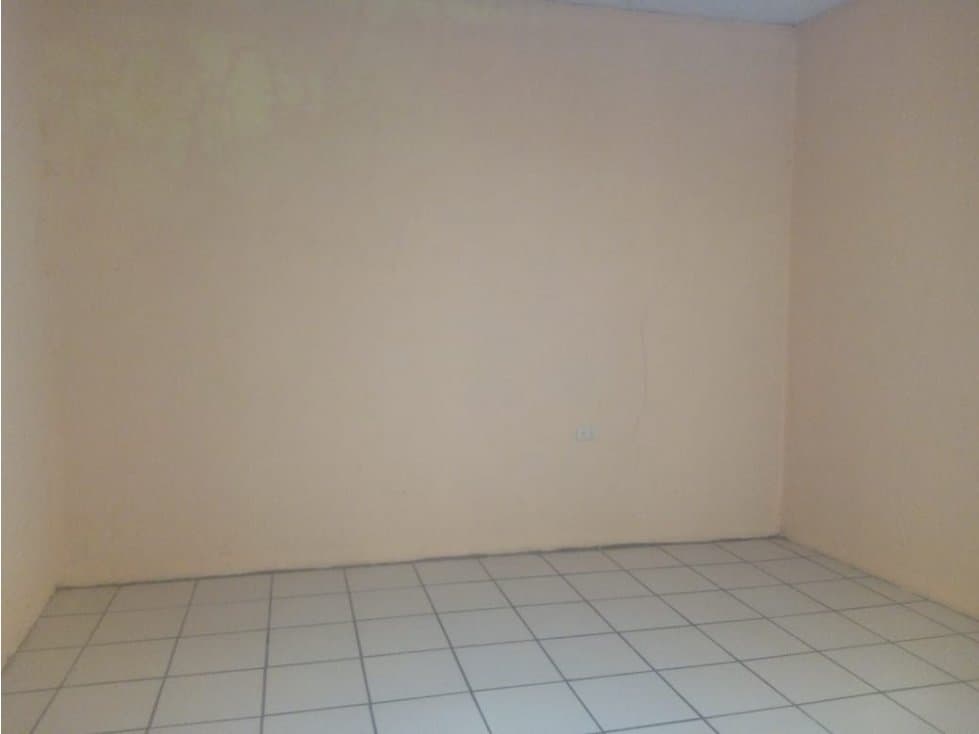 CASA EN VENTA EN COLONIA LA JOYA — foto 5