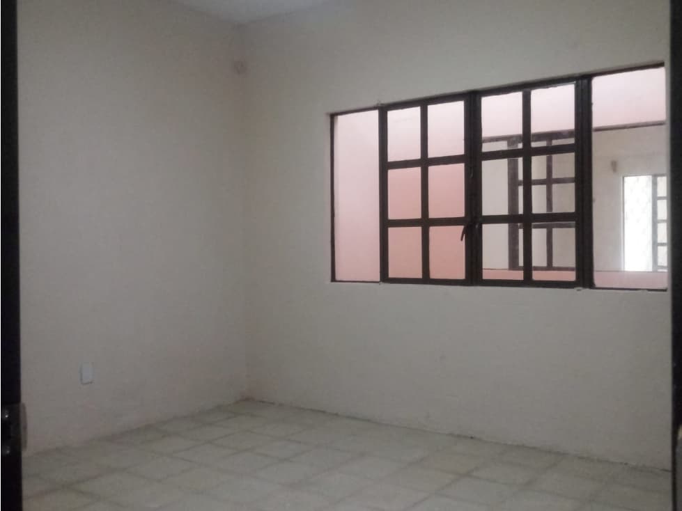 CASA EN VENTA EN FRACC. LAURELES 1 — foto 5