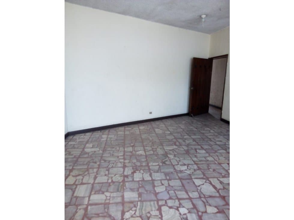 CASA EN VENTA EN 4A AVENIDA SUR — foto 3