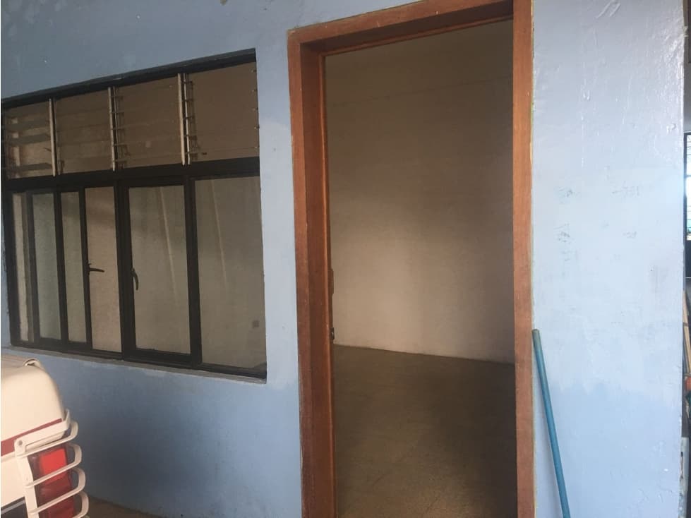 SE RENTA PARA OFICINA O NEGOCIO — foto 6