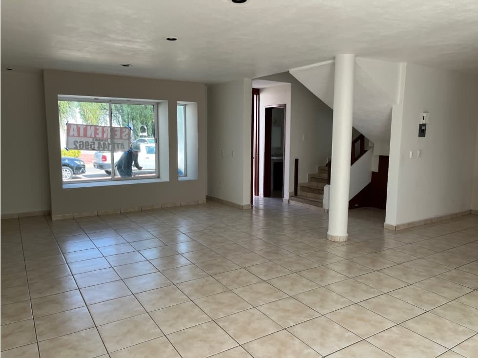 RENTA CASA ZONA ESTE FRACC PIAMONTE — foto 4
