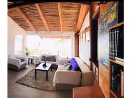 Venta de 3 villas raquet club con jacuzy y vista a la montaña.