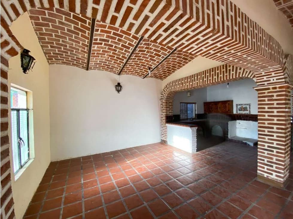 venta de casa en chapala con amplio jardin — foto 2