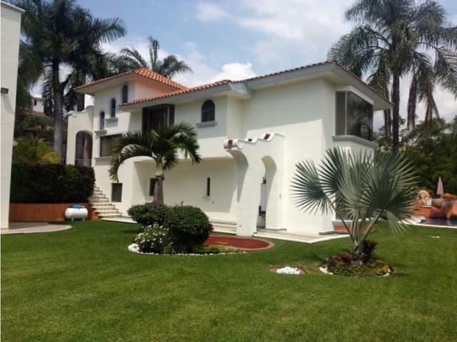 BELLA CASA EN LOMAS DE COCOYOC