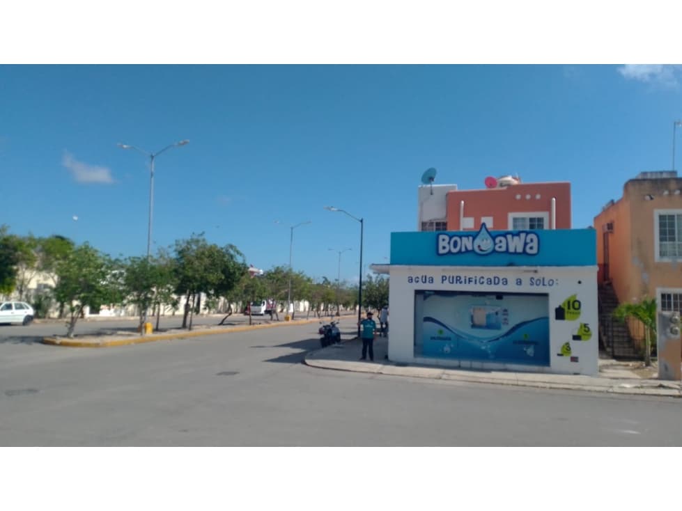 Edificio en venta (4 locales comerciales y 1 Depto de 2 recamaras) — foto 4