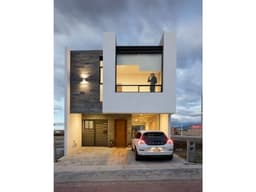 VENTA CASA FRACC MINERALES PACHUQUILLA HGO