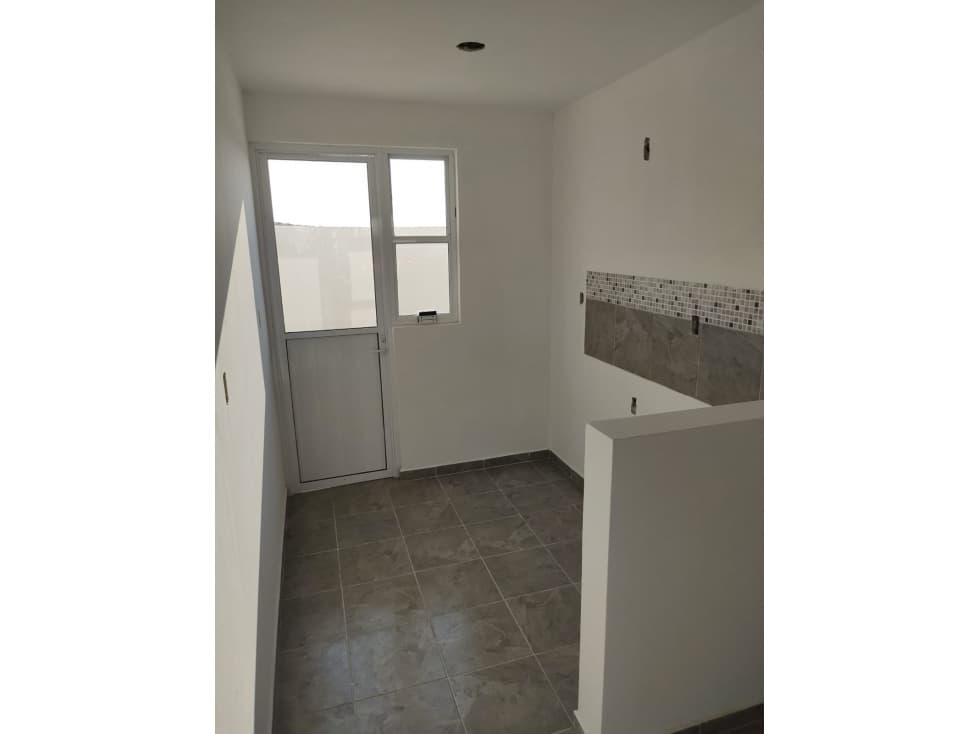 VENTA DE CASA CENTRICA NUEVA EN PACHUQUILLA HGO — foto 5
