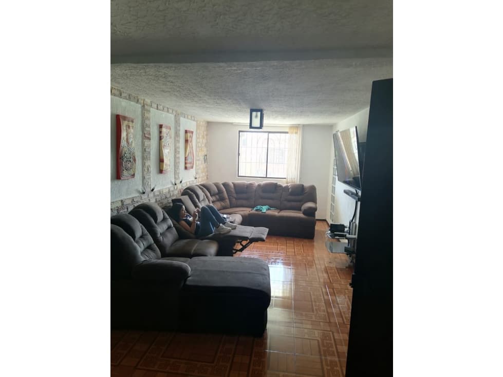 VENTA DE CASA 3 NIVELES EN PRIVADA, PACHUQUILLA HIDALGO — foto 2