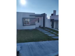 VENTA DE CASA CENTRICA NUEVA EN PACHUQUILLA HGO