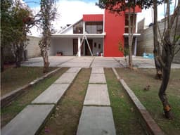 VENTA CASA CON JARDÍN AMPLIO EN CUAUHTELULPAN