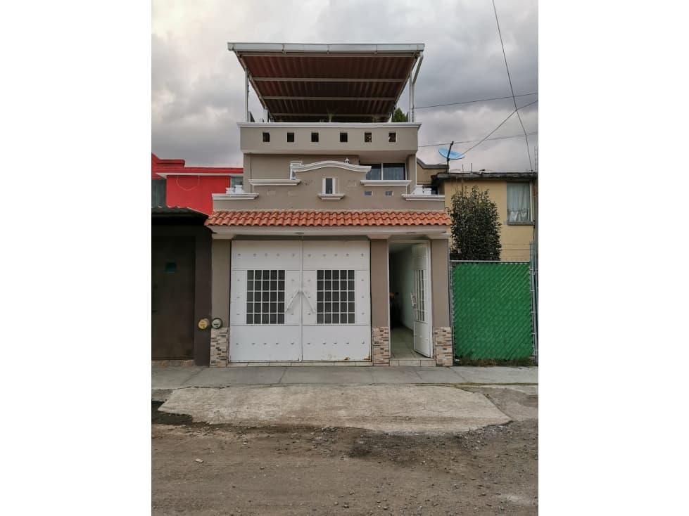 Hermosa casa en Galaxia Tarimbaro 1 100 000 — foto 1
