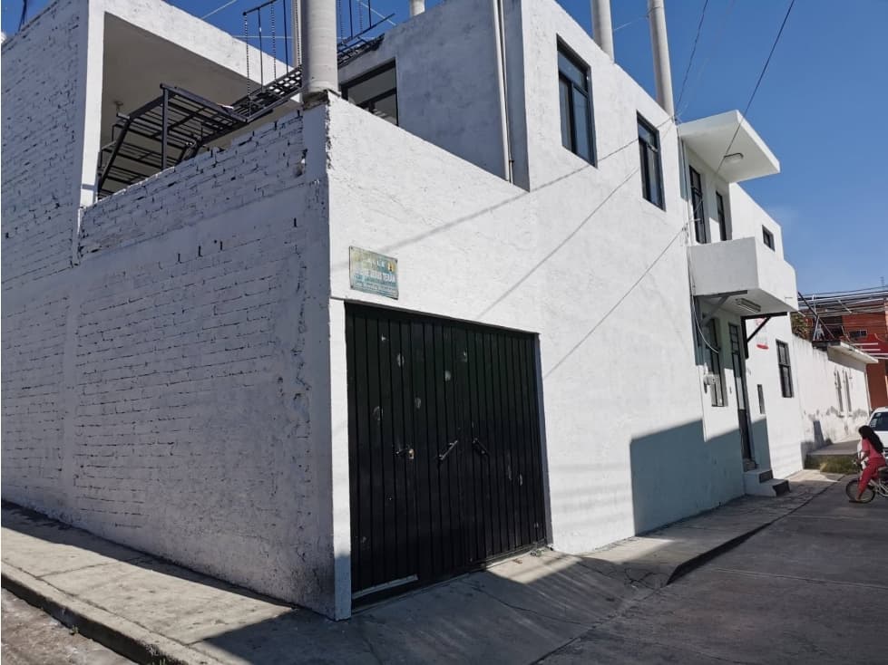 REMATE: Enorme Casa en esquina 1.1mdp — foto 1