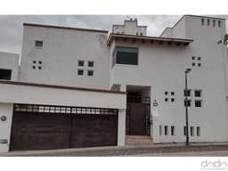 RESIDENCIA en VENTA en Santiago de Querétaro