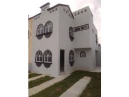 CASA ECONÓMICA EN TULANCINGO, PRIVADA SANTIAGO.