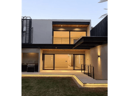 Se vende Nueva y Lujosa Casa en Bosque Real, Huixquilucan