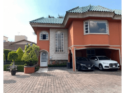 Se vende casa en Valle de Aranjuez, Interlomas, Huixquilucan.