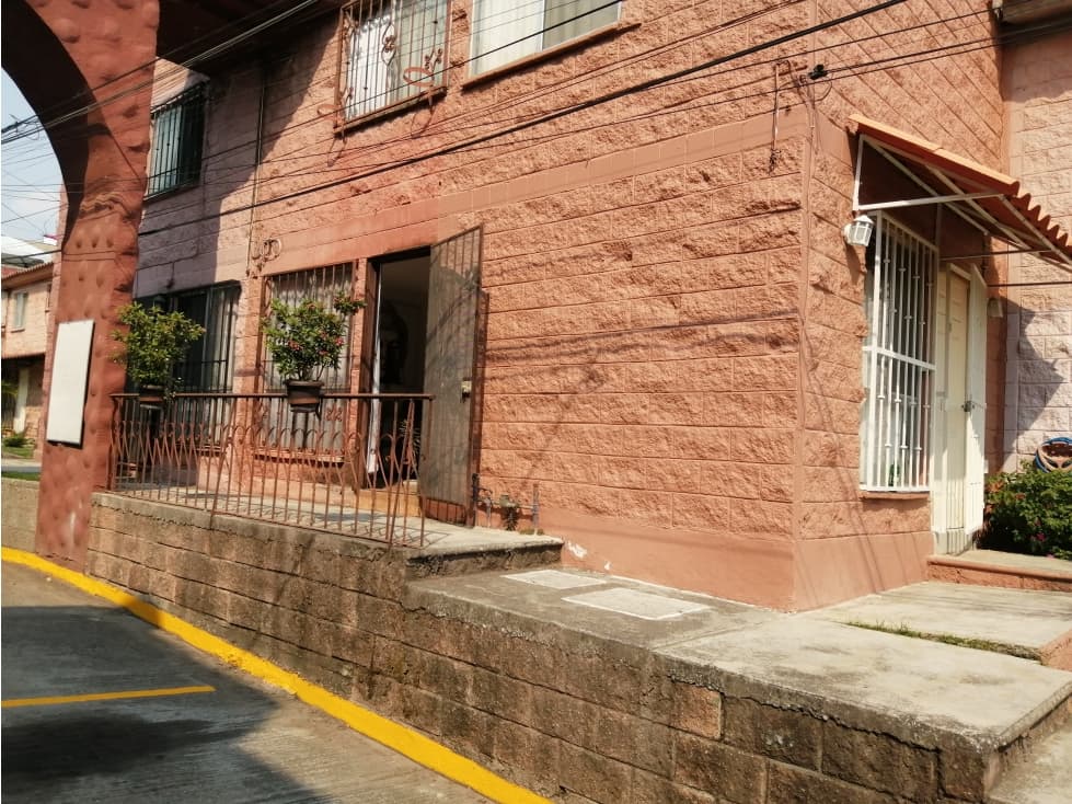 Casa Económica en Venta en Cuernavaca, Lomas de Ahuatlan — foto 1