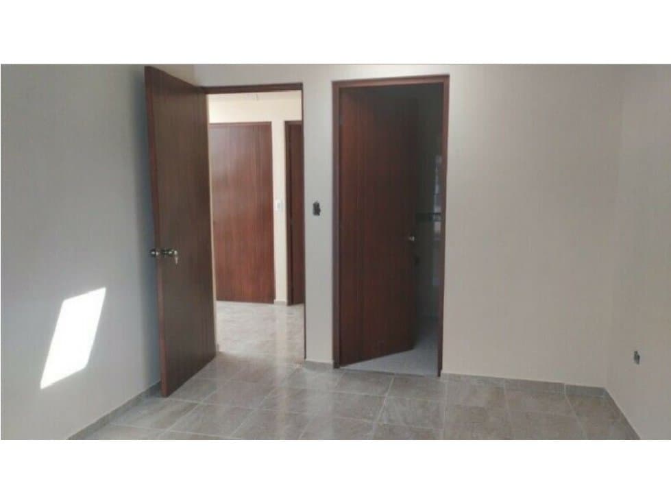 CASA NUEVA EN MIRAFLORES — foto 2