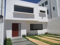 EXCELENTE CASA EN LAS ANIMAS