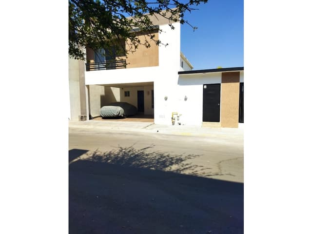 Casa en Venta Cumbres San Patricio Terreno excedente