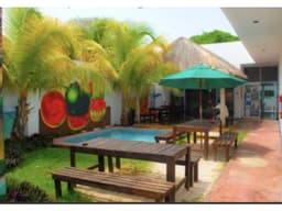 Renta / Venta Hostal bien ubicado en el centro de Playa del Carmen