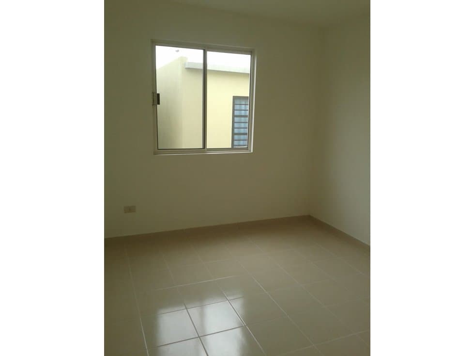 VENTA DE CASA NUEVA MITRAS PONIENTE SECTOR TOLEDO — foto 3