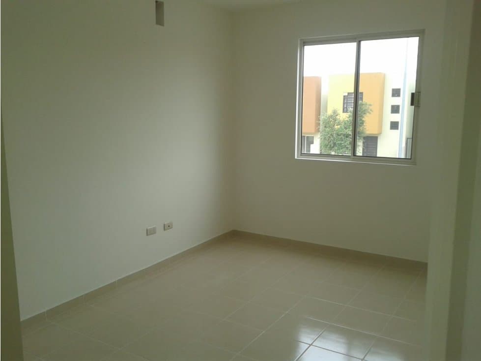VENTA DE CASA NUEVA MITRAS PONIENTE SECTOR TOLEDO — foto 4