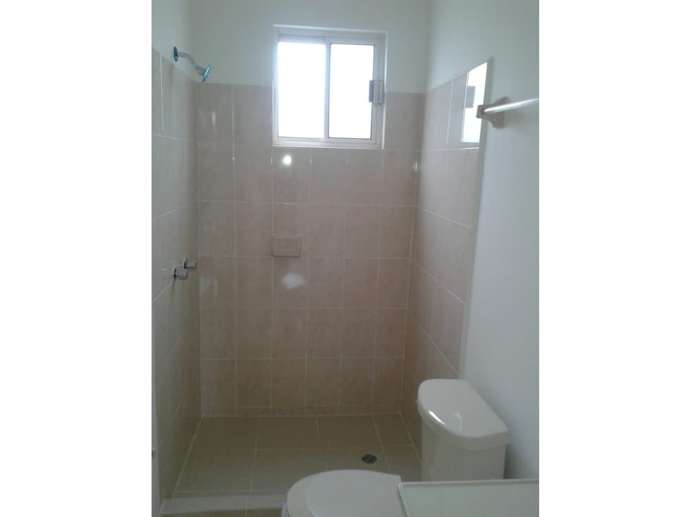 VENTA DE CASA NUEVA MITRAS PONIENTE SECTOR TOLEDO — foto 5
