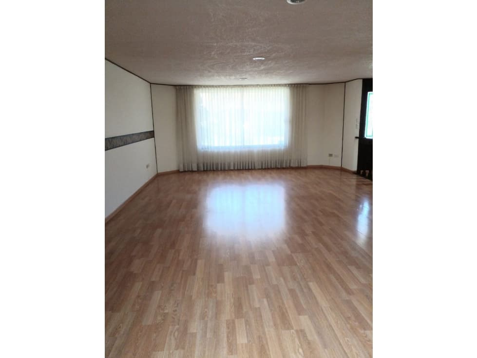GRAN OPORTUNIDAD!! CASA CON PRECIO E UBICACION EXCELENTE! — foto 5
