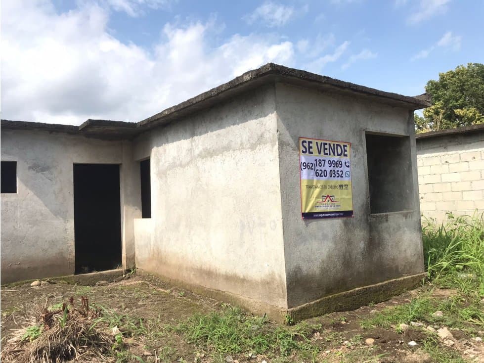 CASA EN VENTA COL. FLORESTA TAPACHULA — foto 1