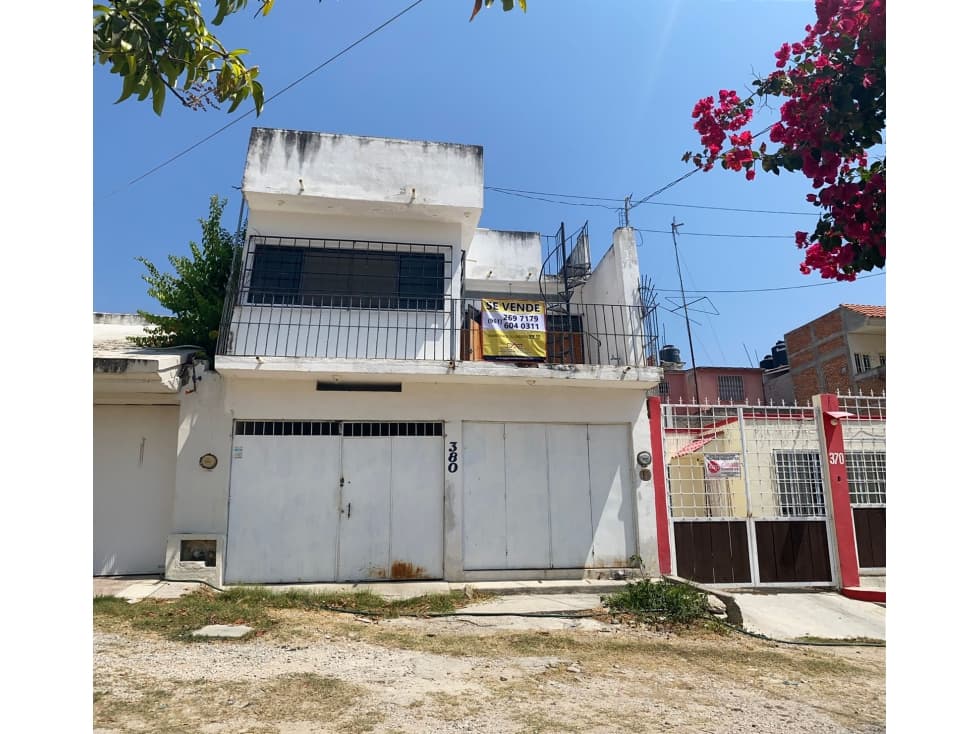 CASA EN VENTA EN FRACCIONAMIENTO CENTENARIO TUCHTLAN — foto 1