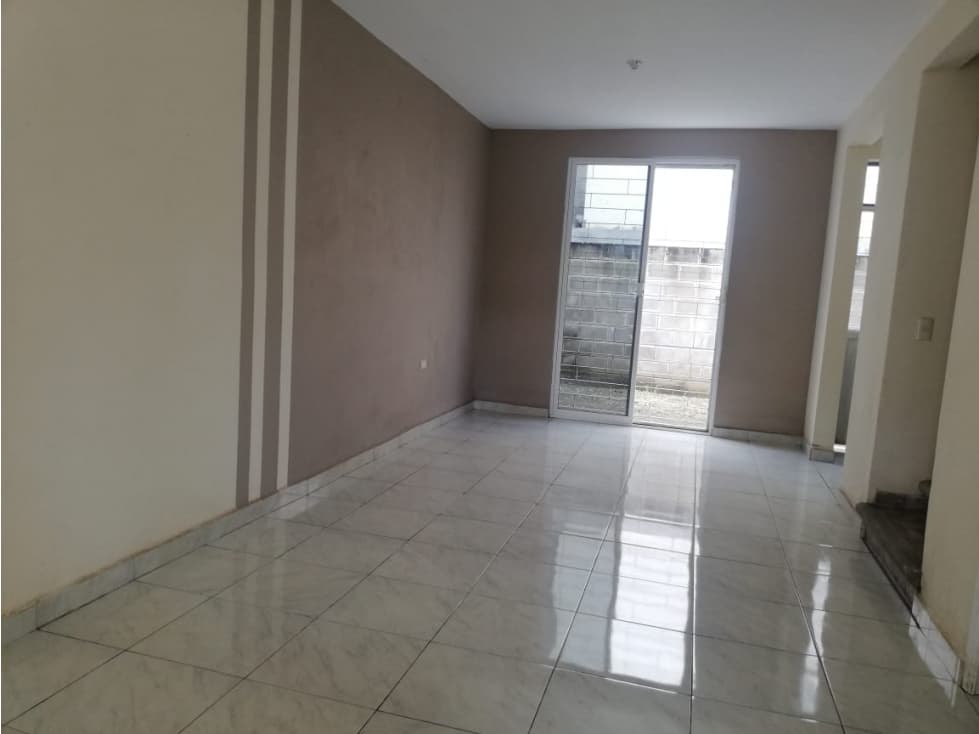 CASA EN VENTA ARBOLADA TAPACHULA — foto 4