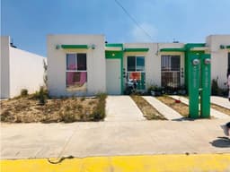 CASA EN RENTA CIUDAD MAYA ETAPA 4