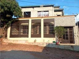 CASA EN VENTA EN COLONIA LOMA BONITA