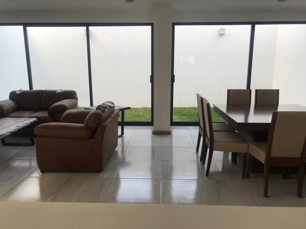 Casa En Venta, Momoxpan, Cerca De Explanada Puebla — foto 3