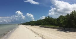 Terreno de playa Holbox 11137m2(mixto uso suelo)nubes