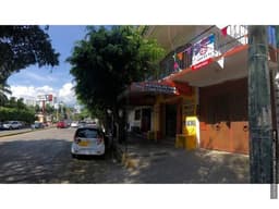 Casa frente a Plaza Cuernavaca