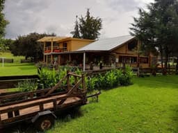 Casa en Venta con establos cerca de Santa Clara del Cobre