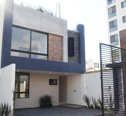 Casas en Venta En Residencial En Momoxpan