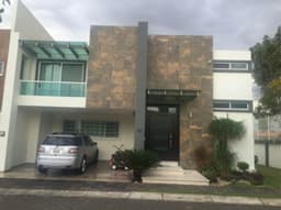 Casa en Venta En Fraccionamiento La Cima