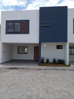 Casa En Venta En Fraccionamiento El Suspiro